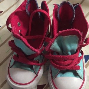Toddler converse with zipper in the back